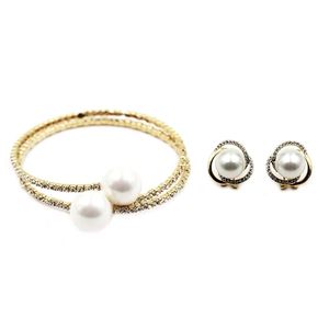 Fashion simple pearl bracelet set